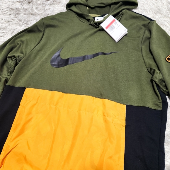 Men's Nike hoodie - Picture 2 of 3